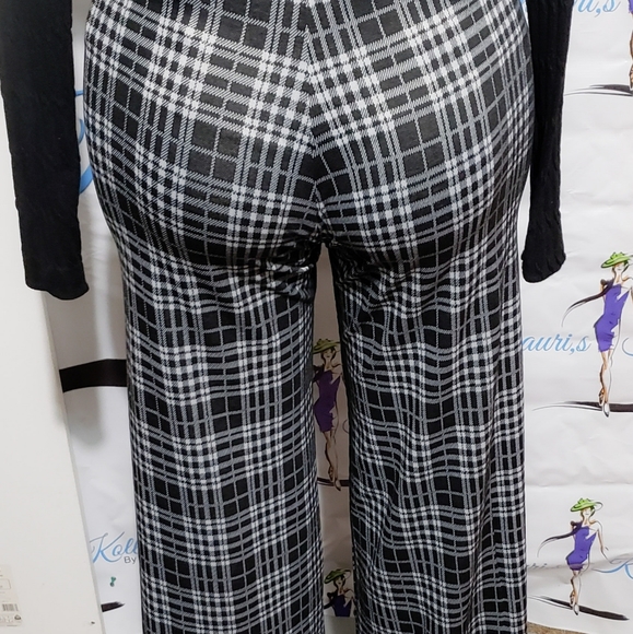 Seasonal clothing - Picture 13 of 16